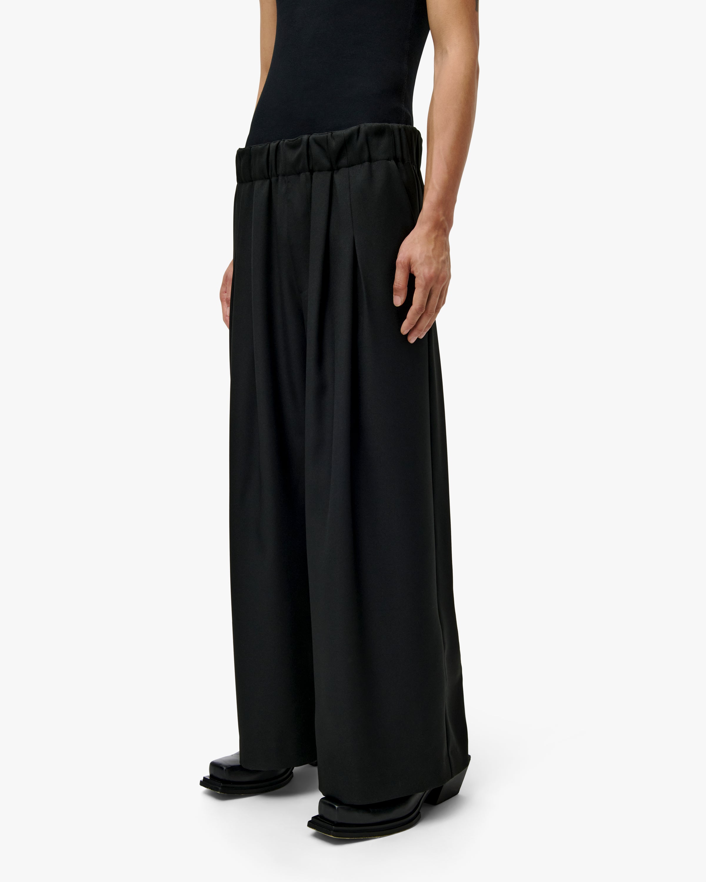 'RAAHA' TWILL WIDE-LEG SUITPANTS - BLACK