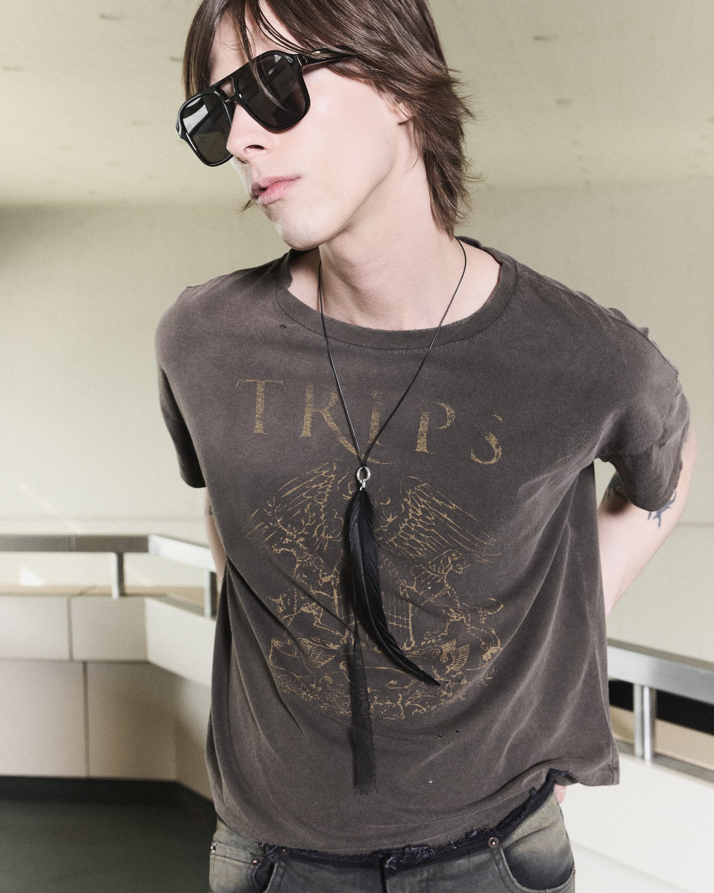 'CASS' FEATHER CHAIN – BLACK