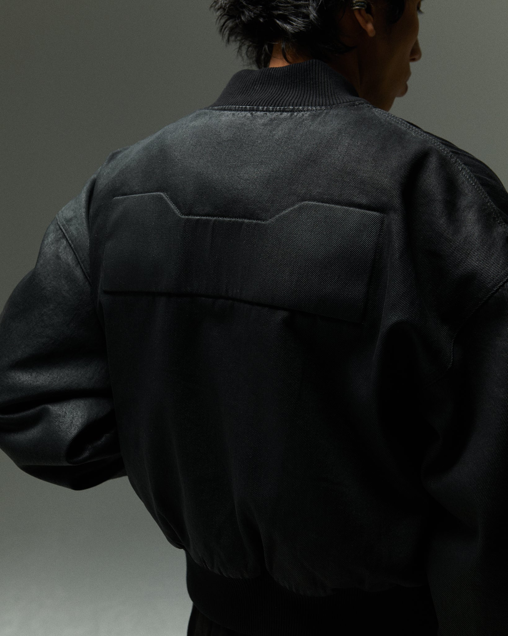 WAXED LOGO BOMBER - BLACK