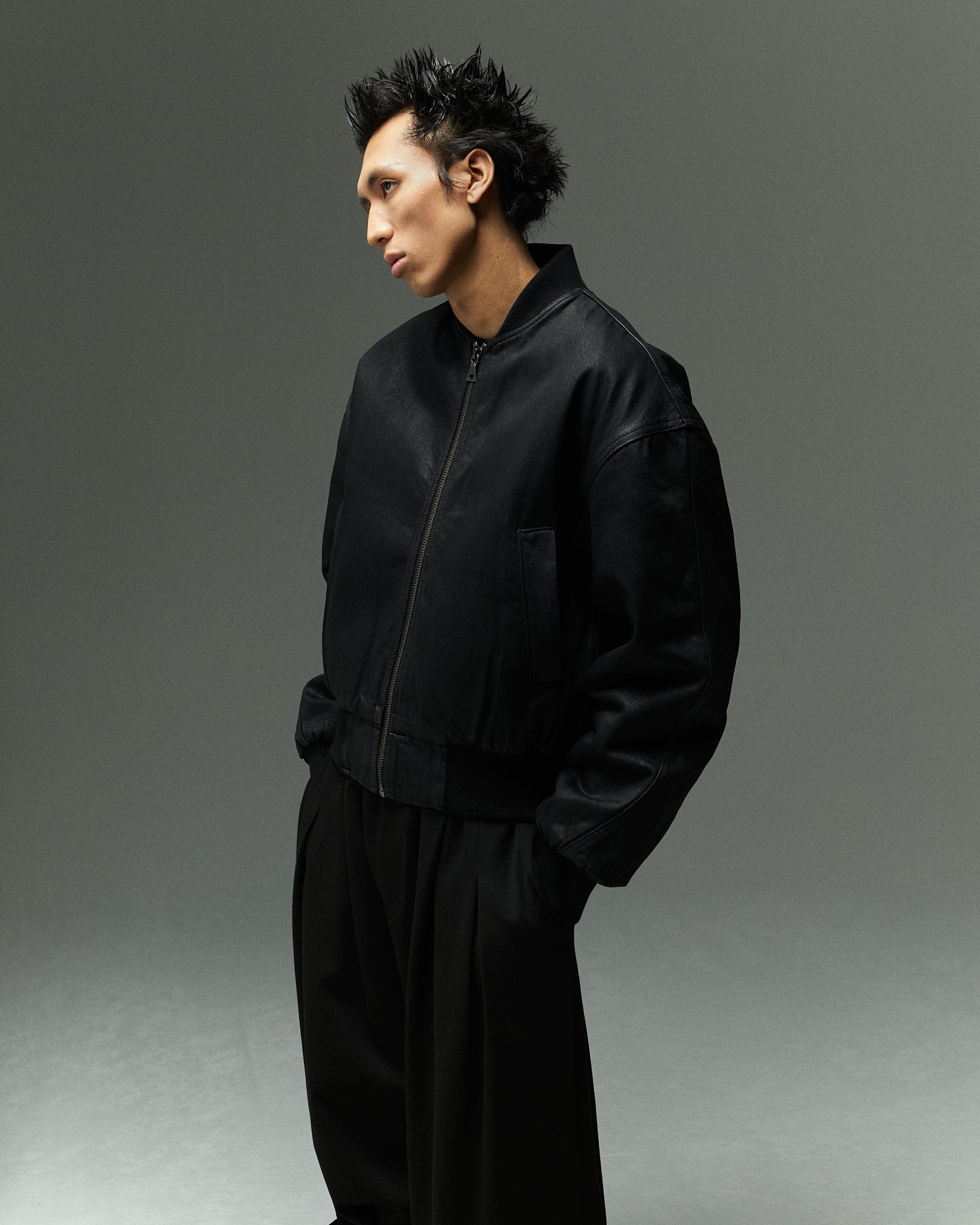 WAXED LOGO BOMBER - BLACK