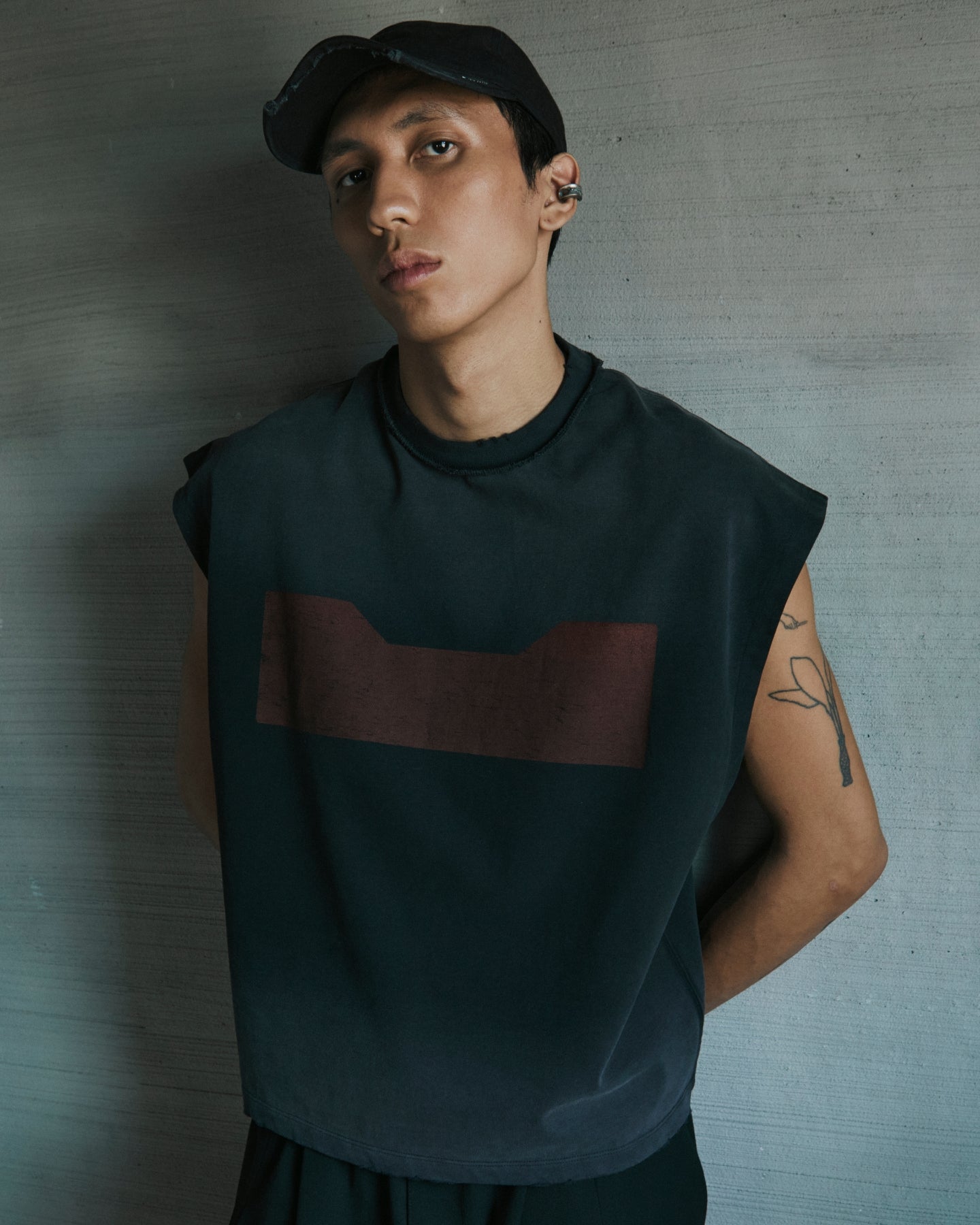 'BETON BRUT' Sleeveless - Sunfaded Black