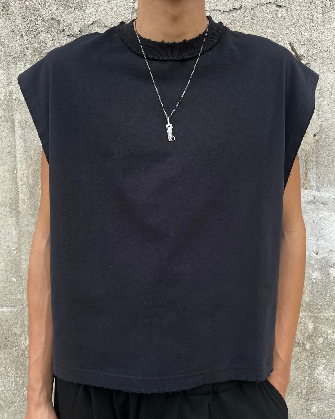 Entity Heavyweight Sleeveless - Black