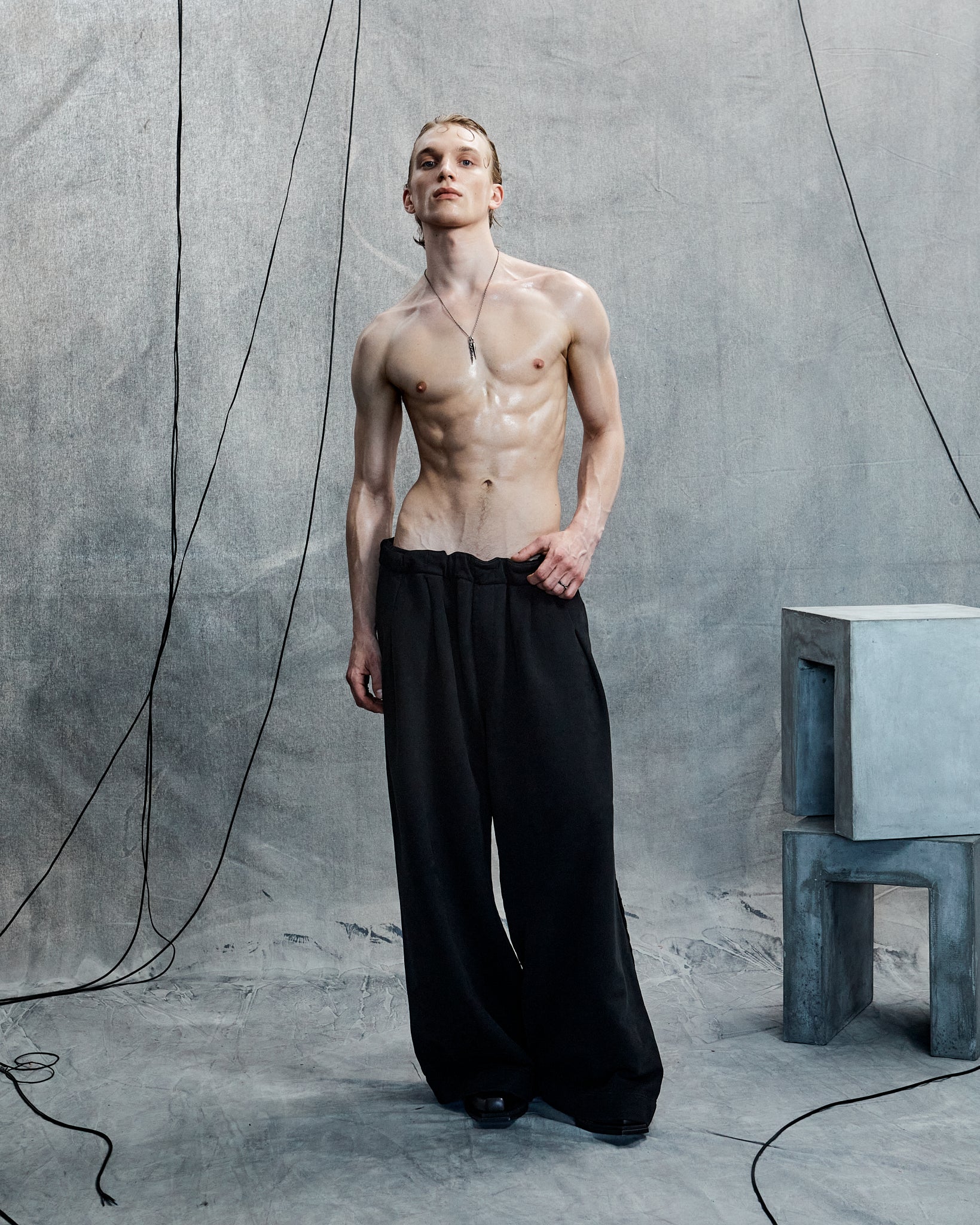 Entity Wide-Leg Sweatpants - Washed Black