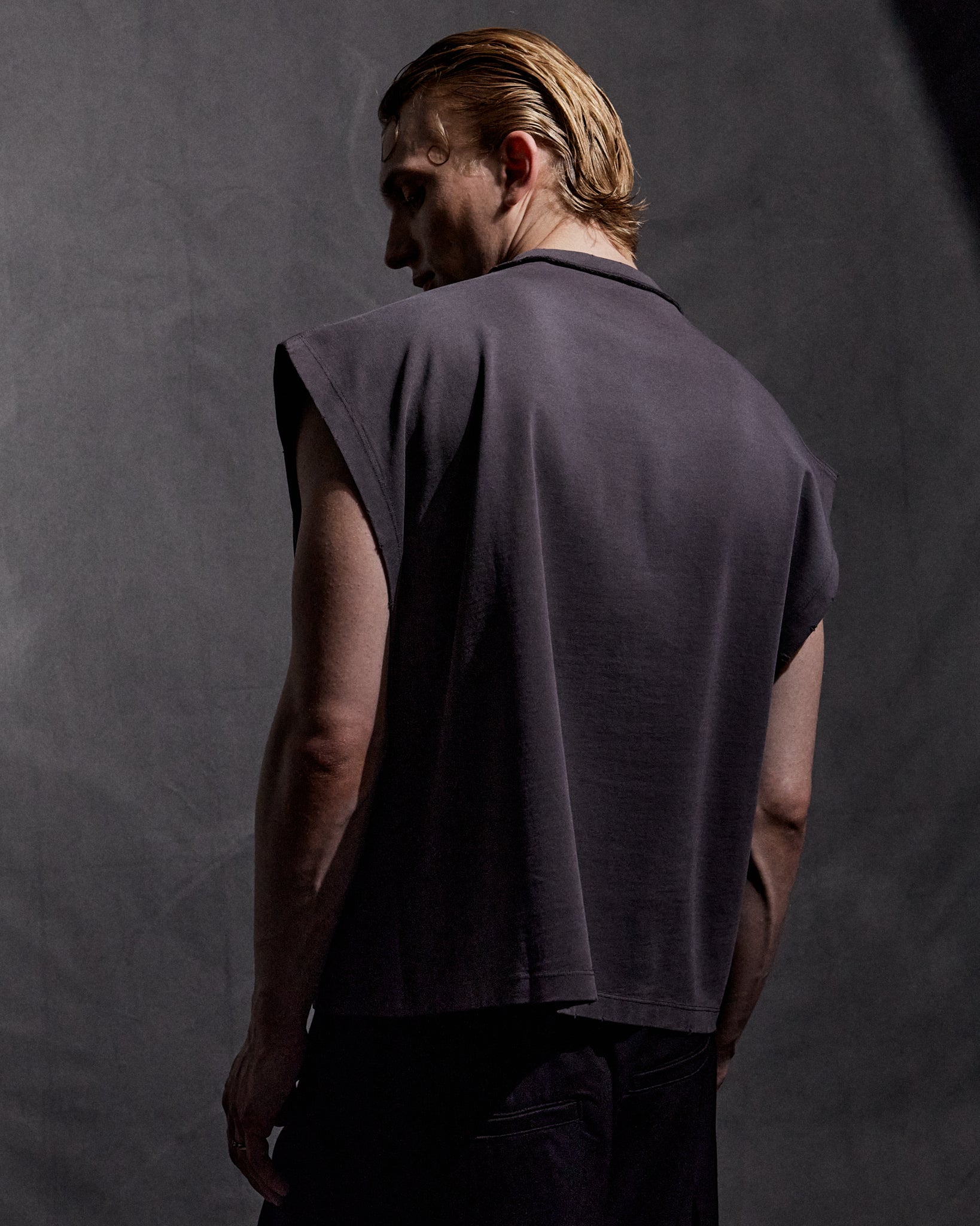 Distressed Sleeveless Shirt - Sunfaded Grey