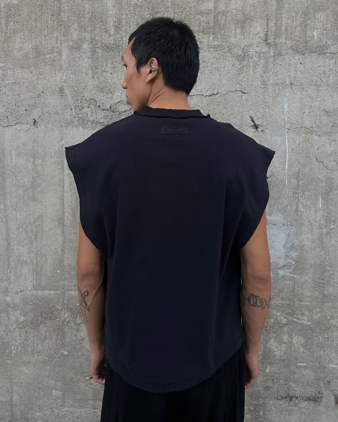 Entity Heavyweight Sleeveless - Black