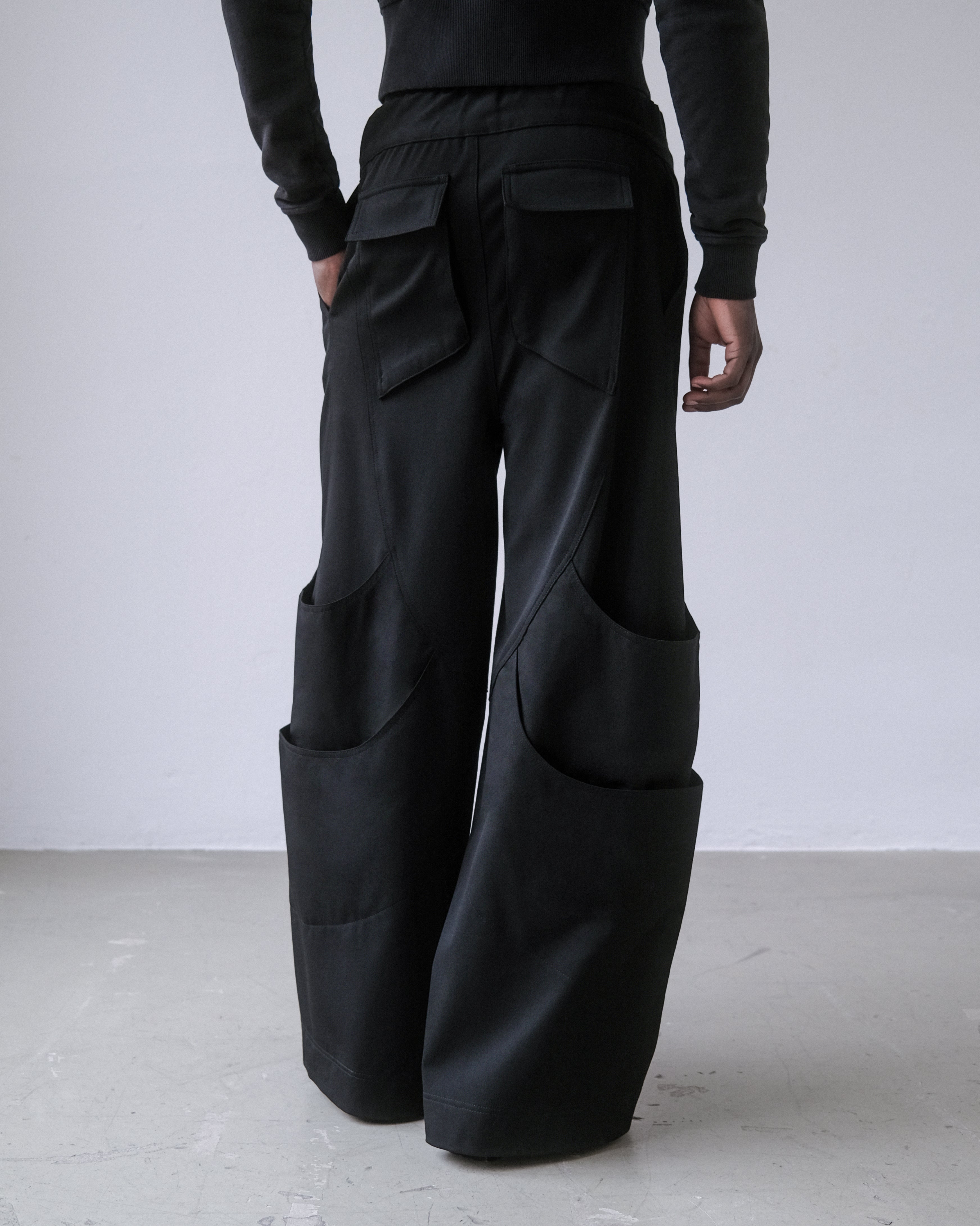 WIDE-LEG PANEL PANTS - BLACK