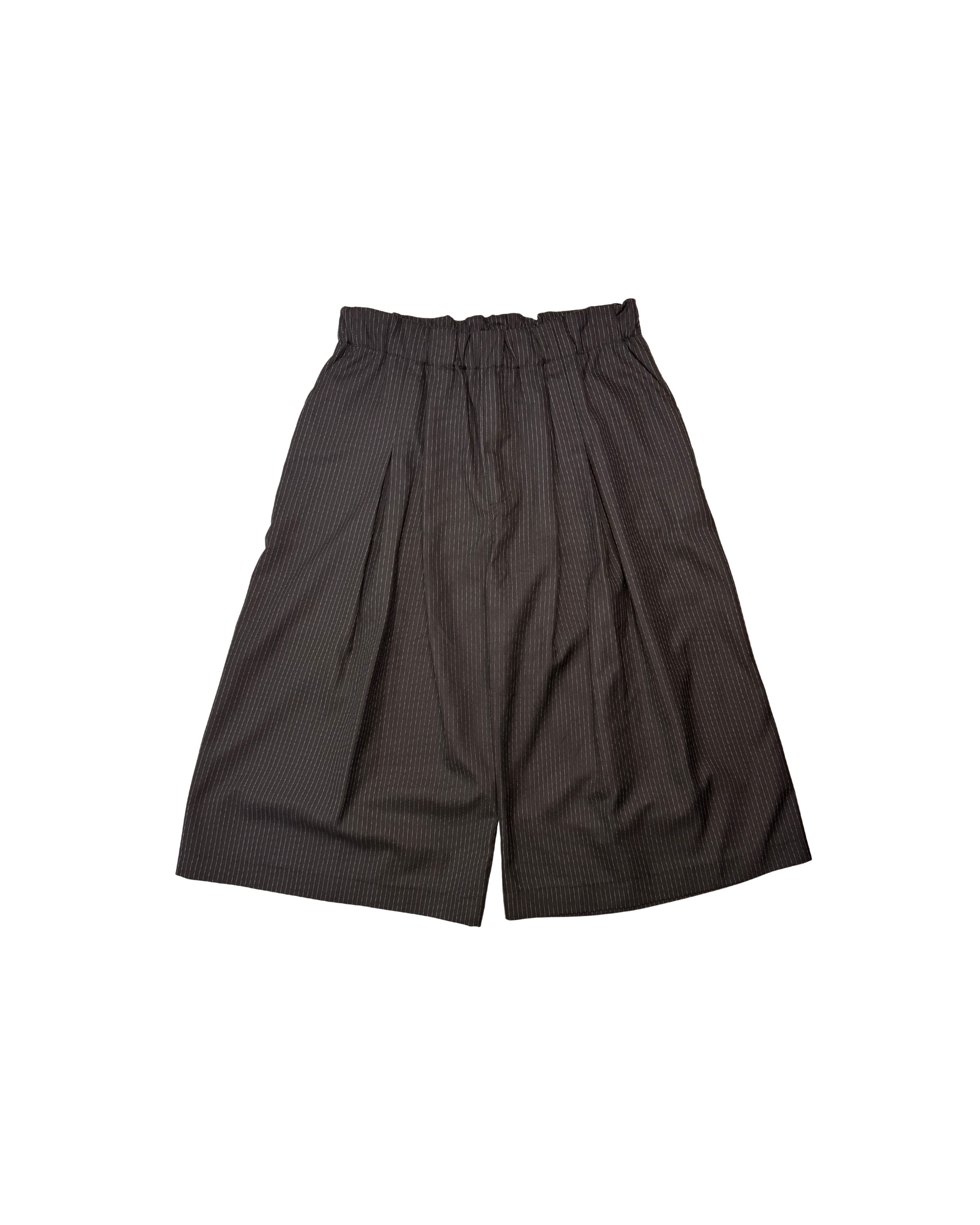 050 BERMUDA – PINSTRIPE