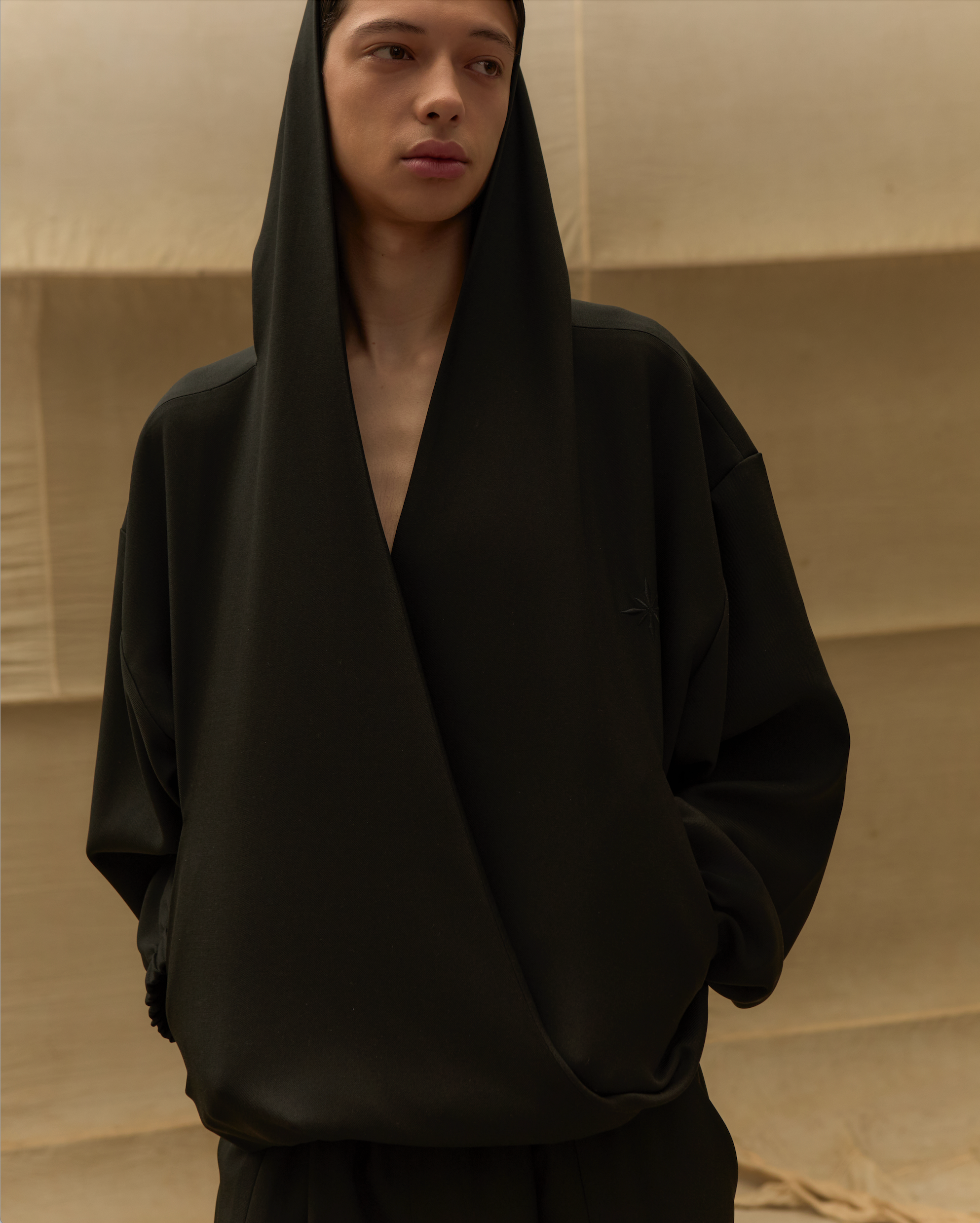 249 WRAP HOODIE