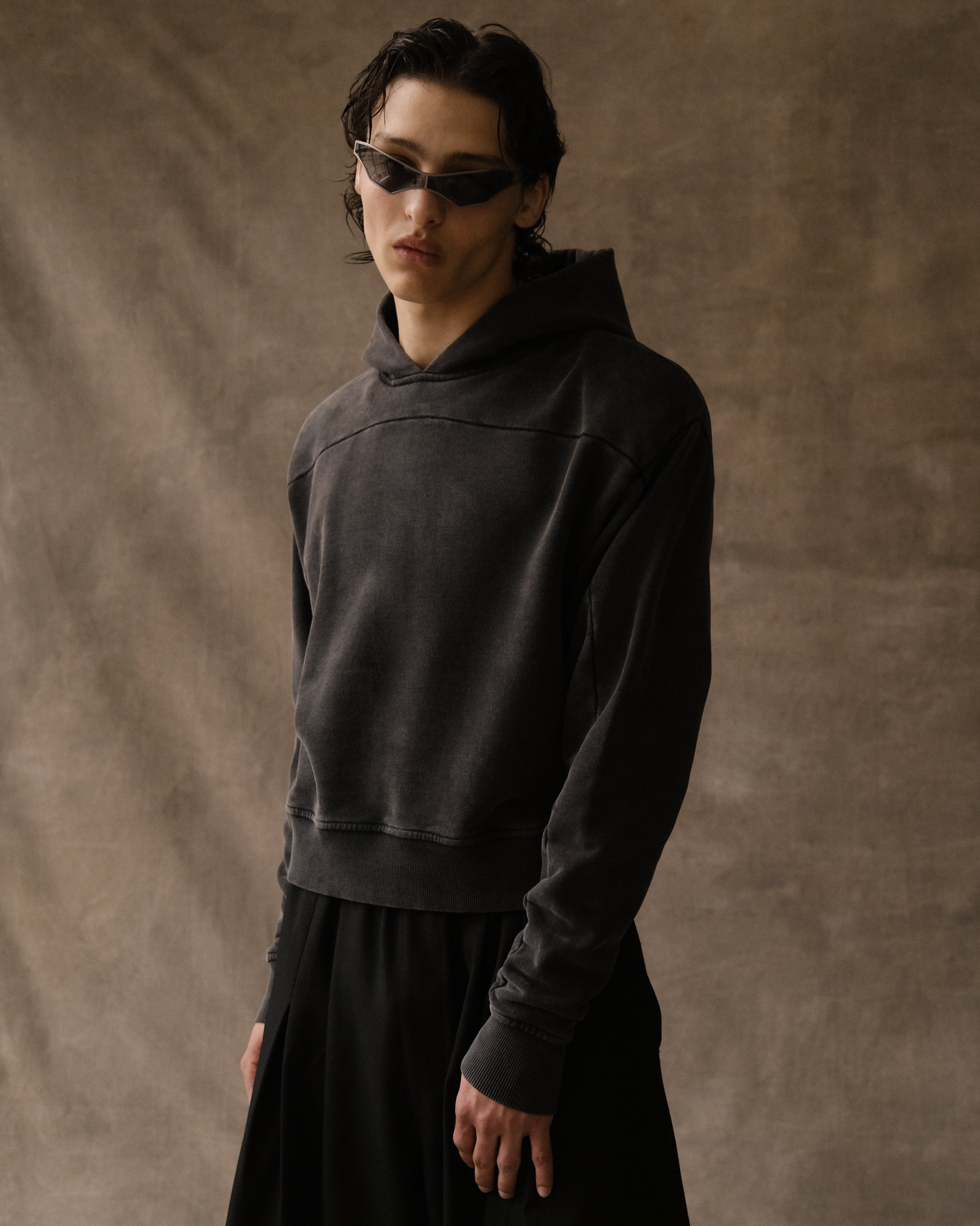 'FALIH' SHOULDER PAD HOODIE – ASH GREY