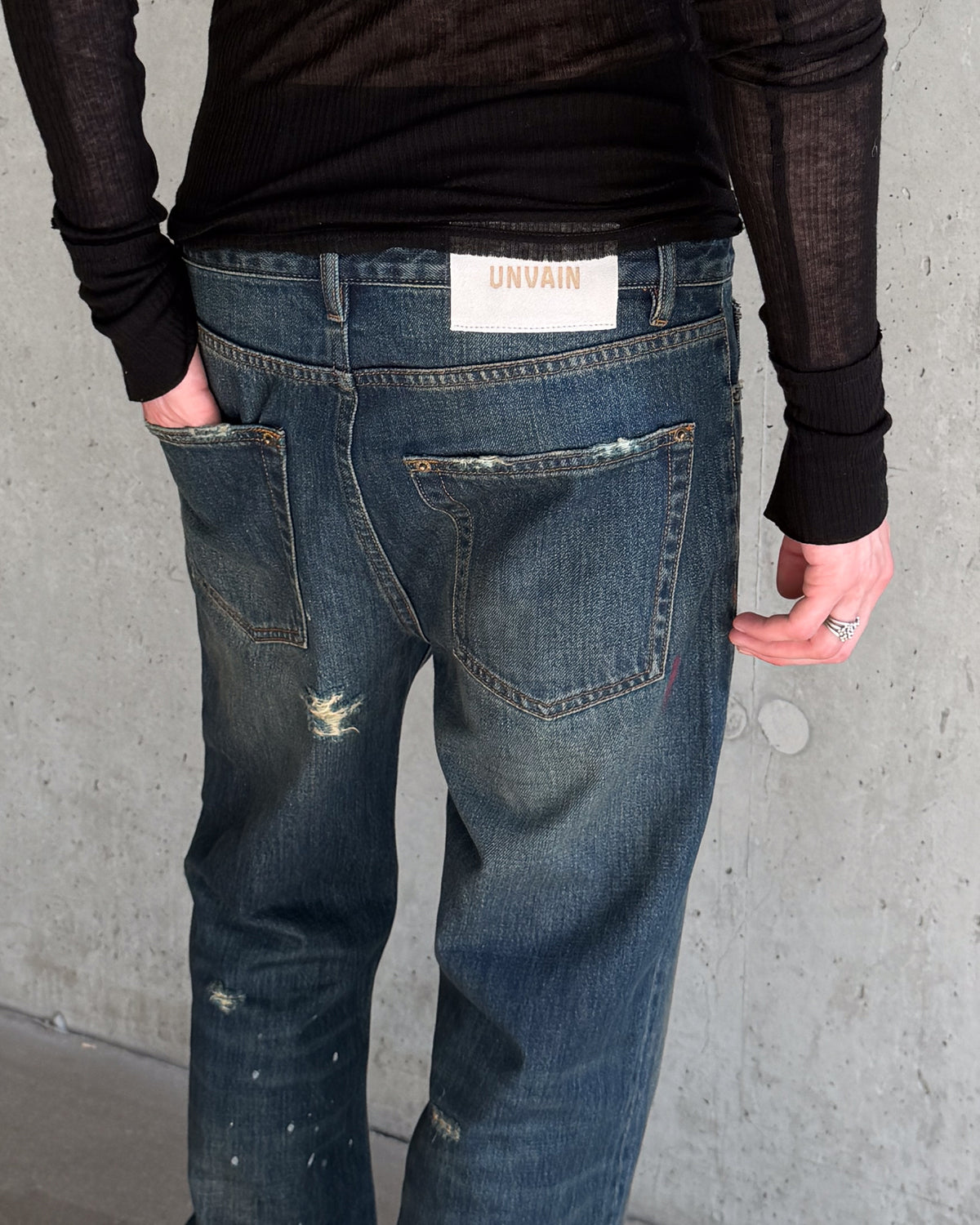 'RIAN' DISTRESSED DENIM – DARK BLUE