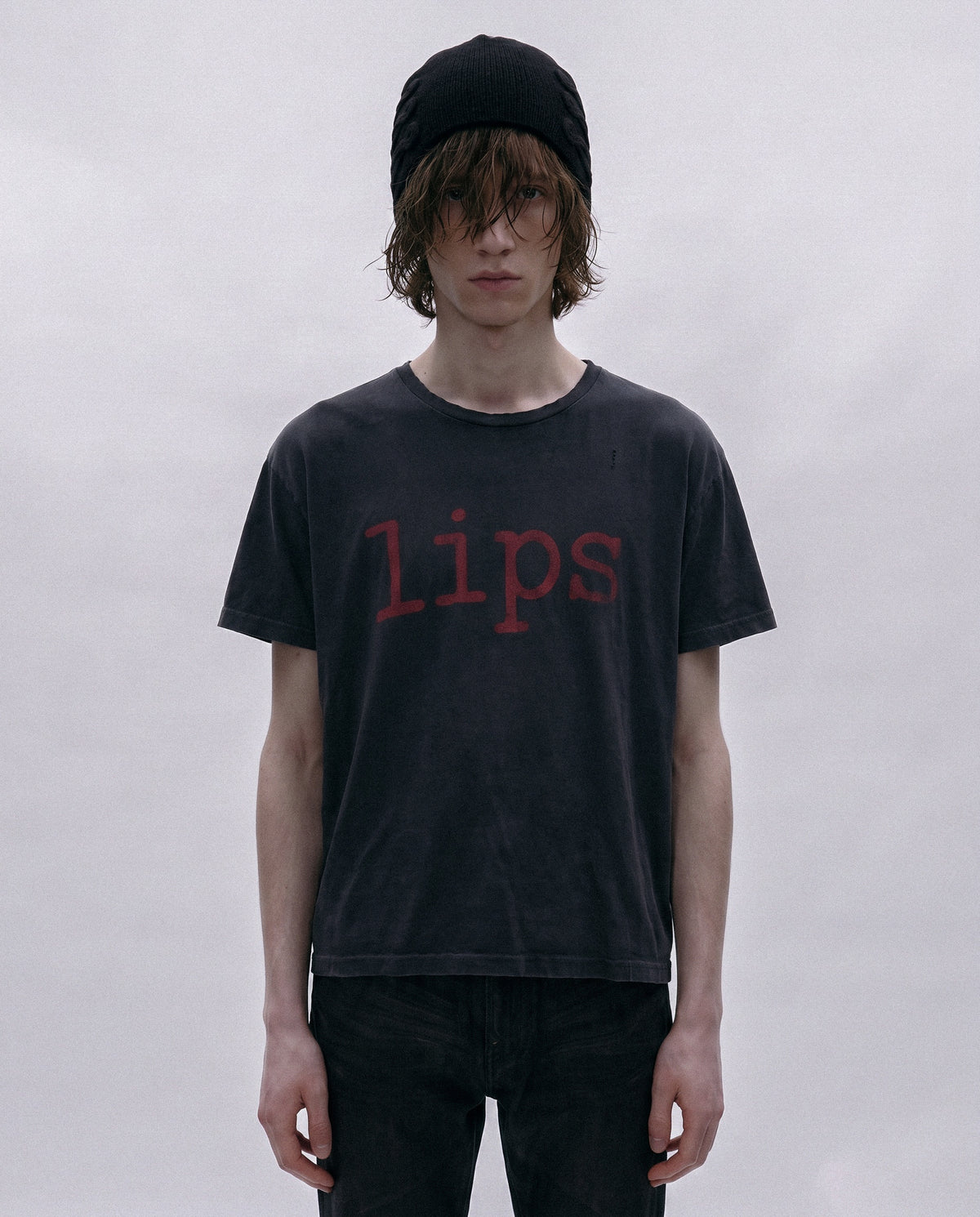 'LIPS' SHIRT – WASHED BLACK