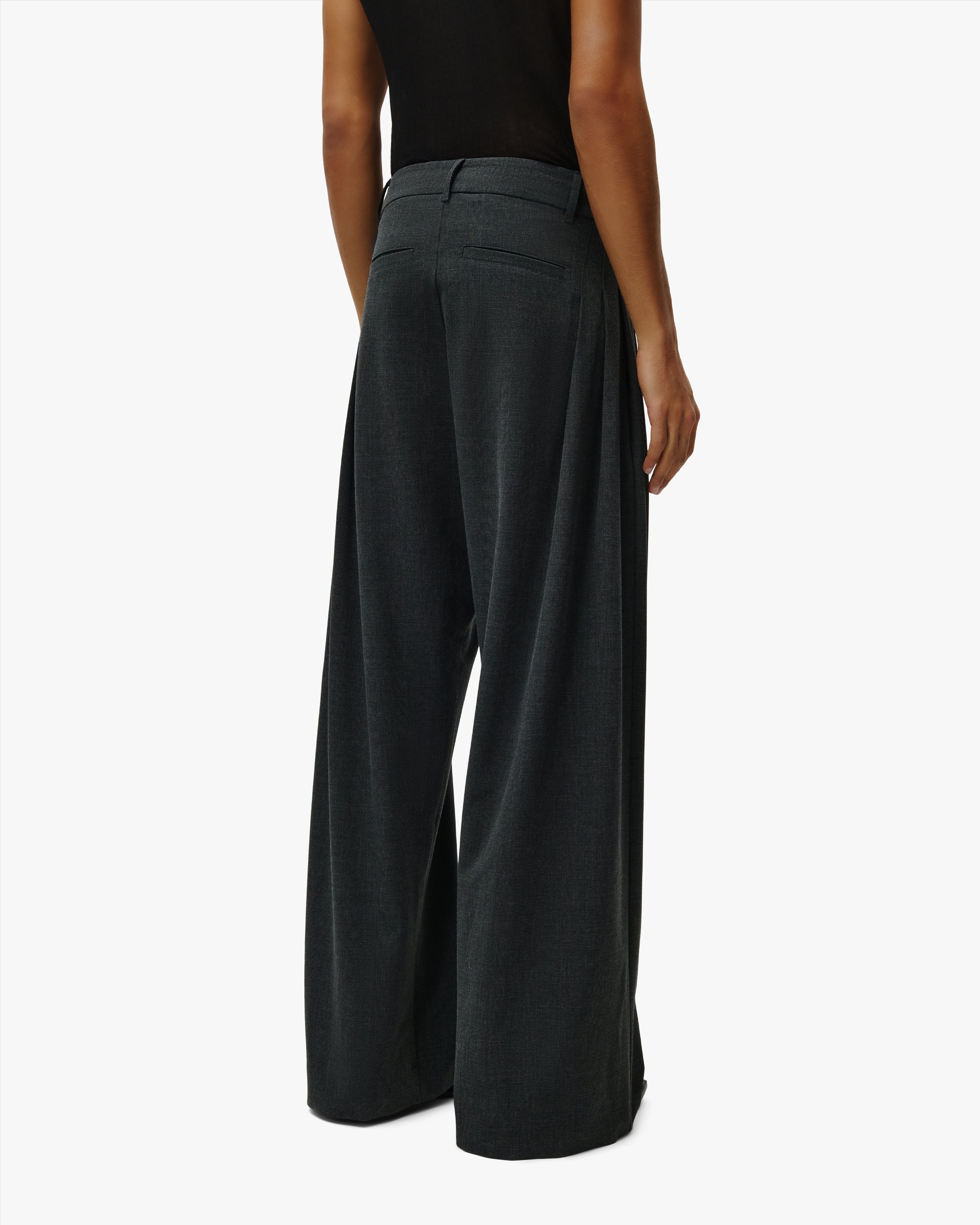 IYAS' PLEATED SUIT PANTS – CHECKED