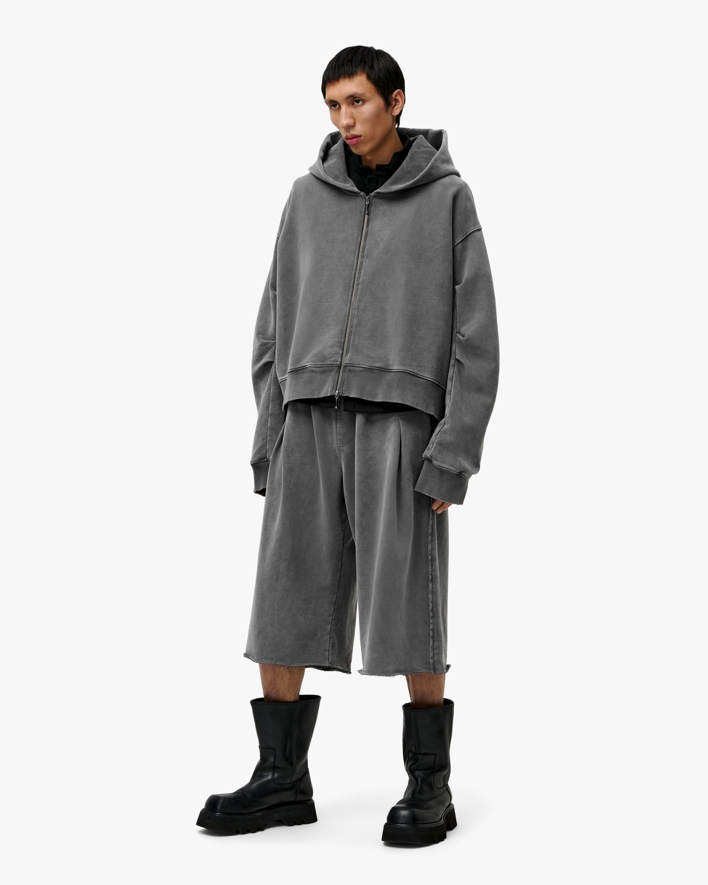 'RAYAD' PLEATED ZIP HOODIE – CONCRETE
