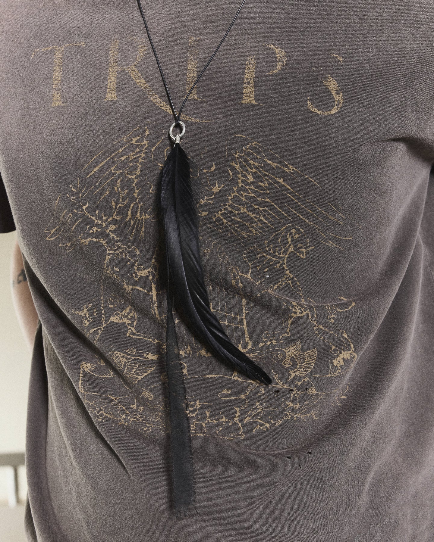 'CASS' FEATHER CHAIN – BLACK