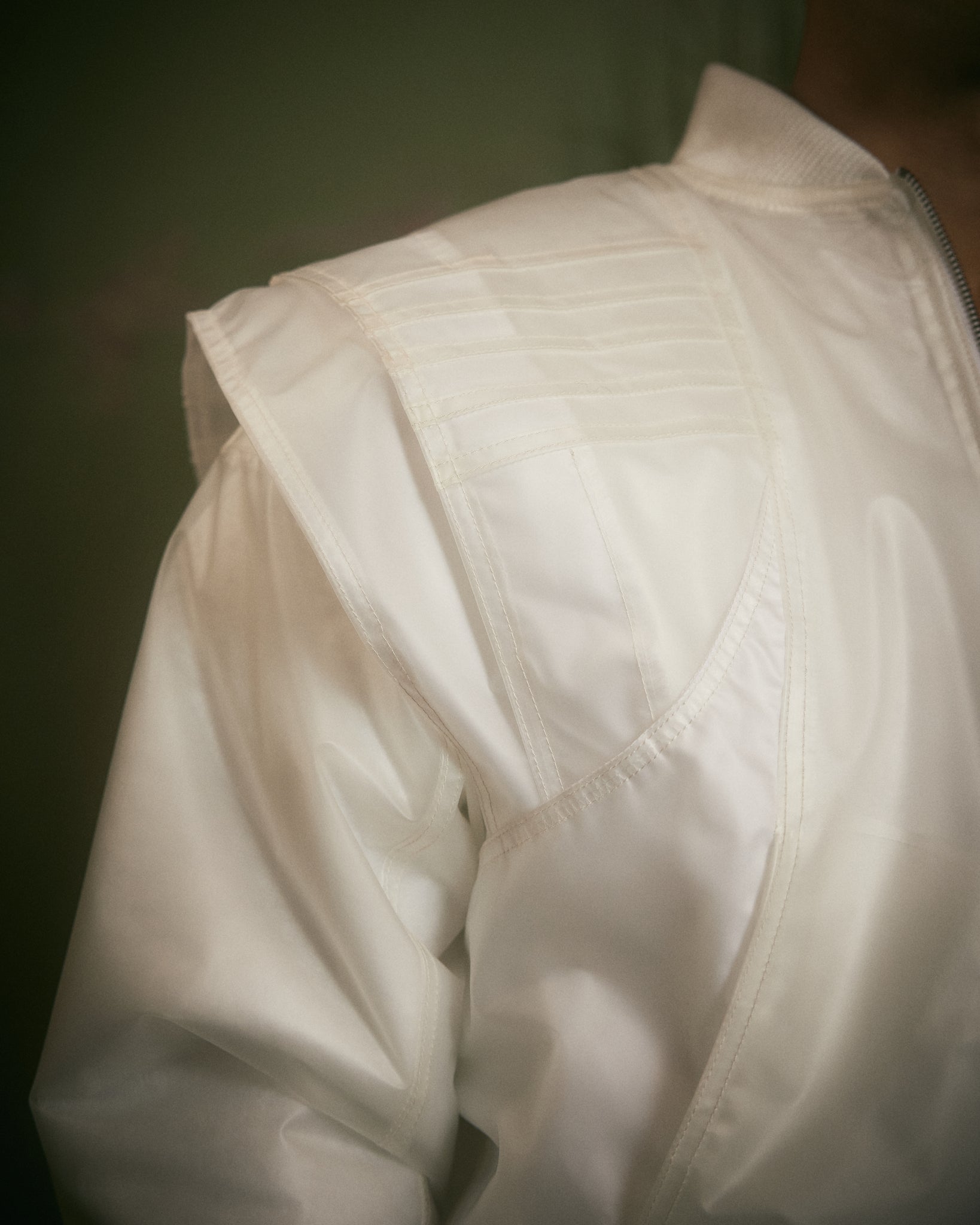 Panel Bomber Transparent White
