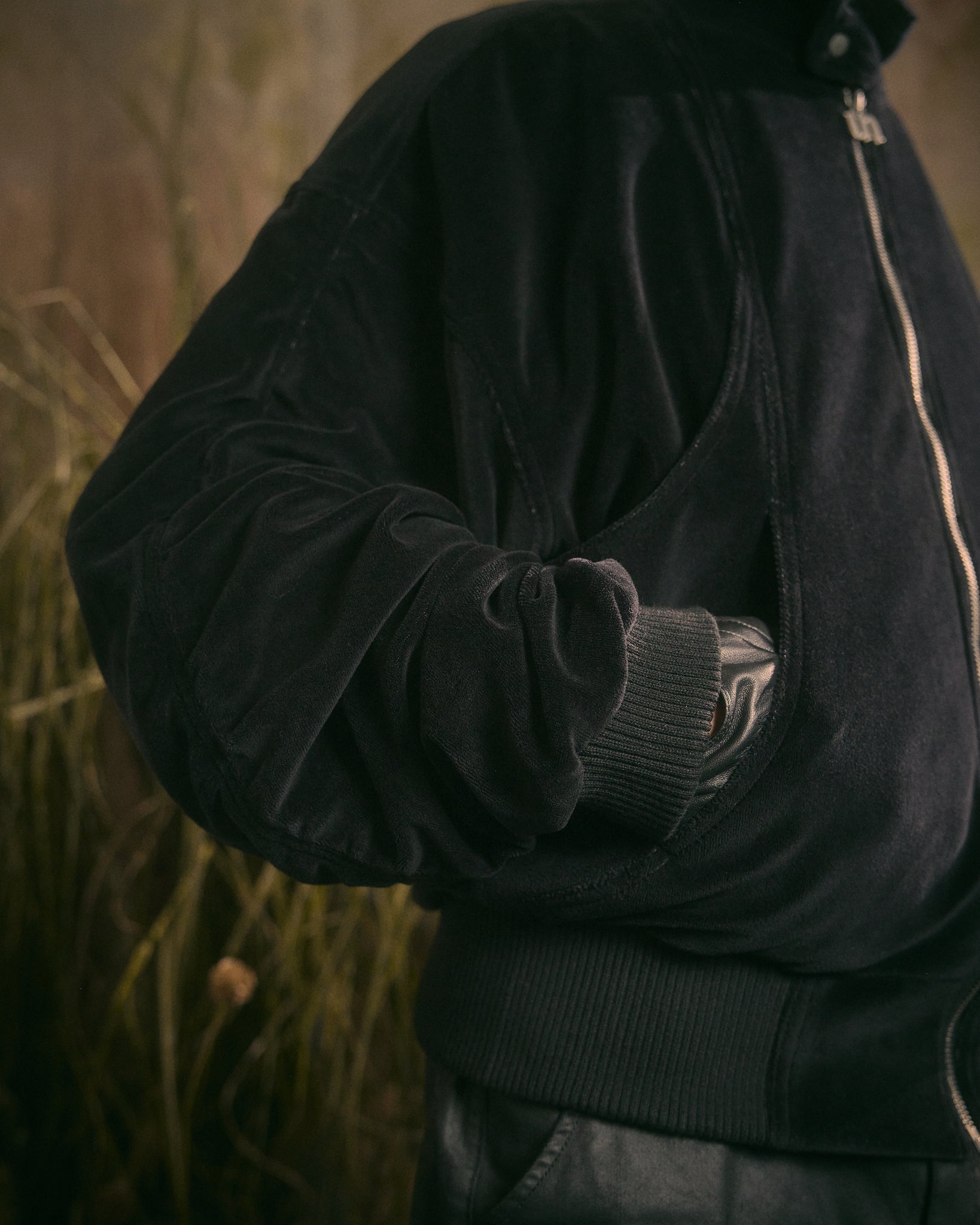 V2 Velor Jacket Black